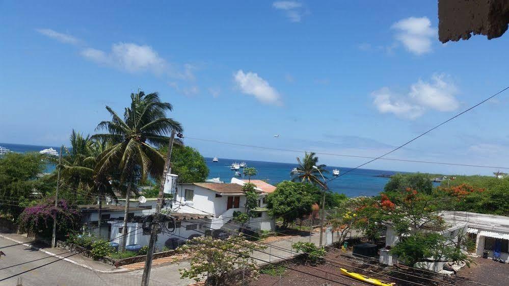 Royal Galapagos Inn Пуэрто-Бакерисо-Морено Экстерьер фото