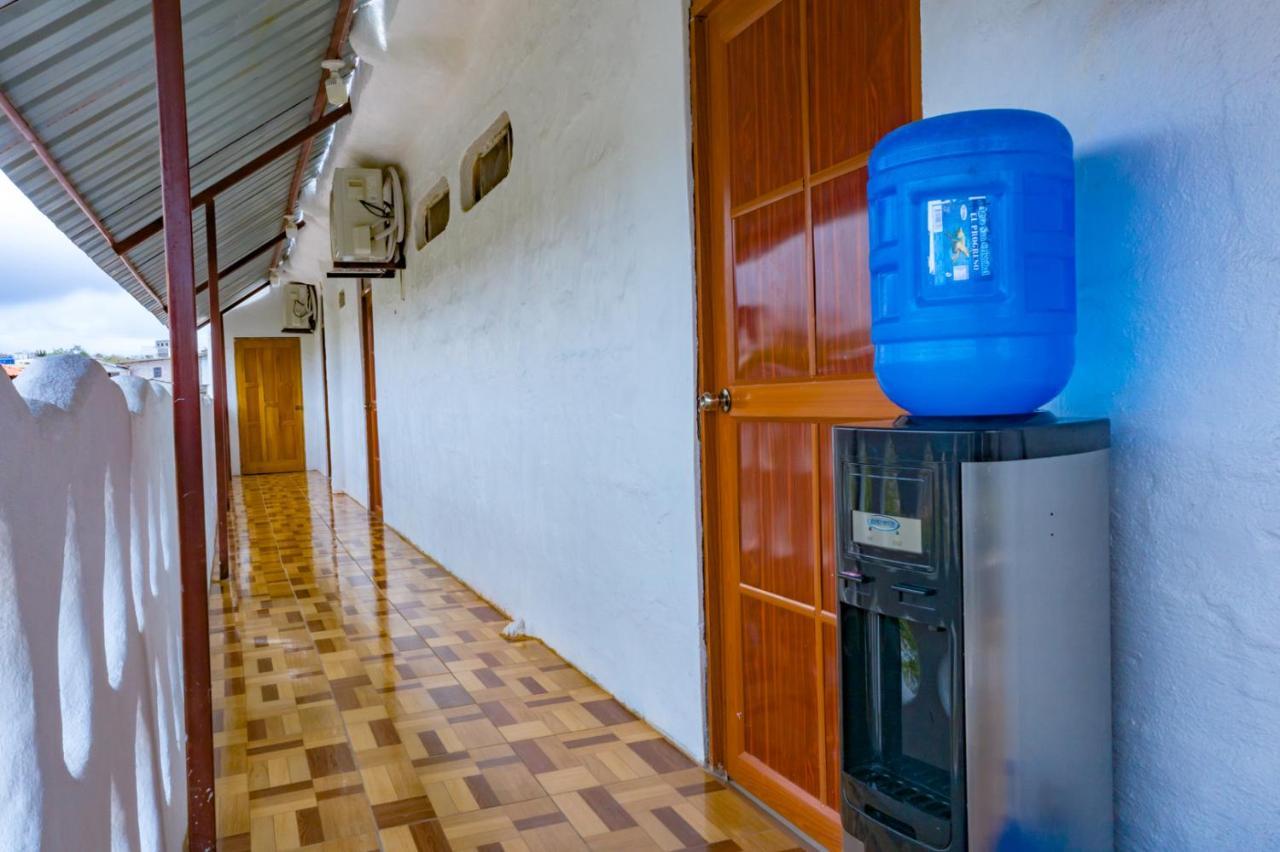 Royal Galapagos Inn Пуэрто-Бакерисо-Морено Экстерьер фото