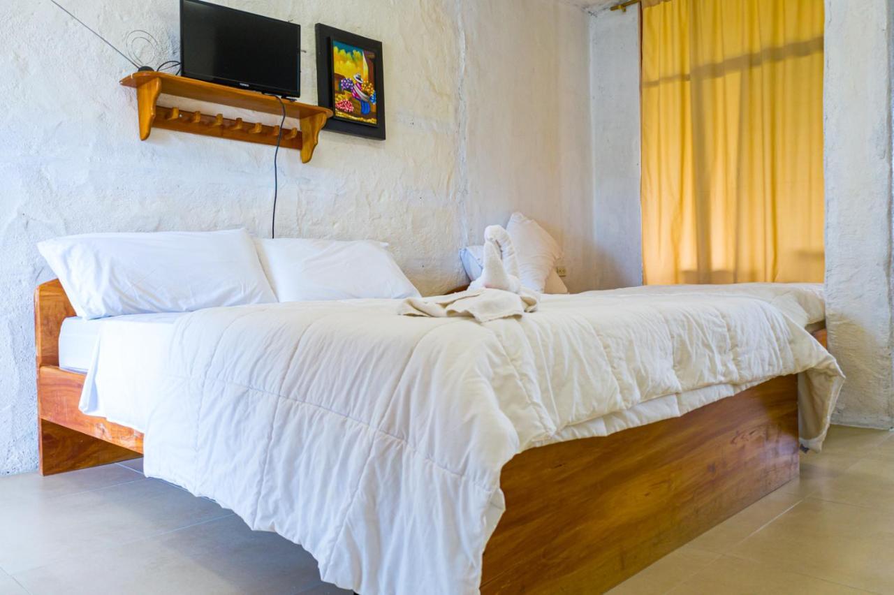 Royal Galapagos Inn Пуэрто-Бакерисо-Морено Экстерьер фото