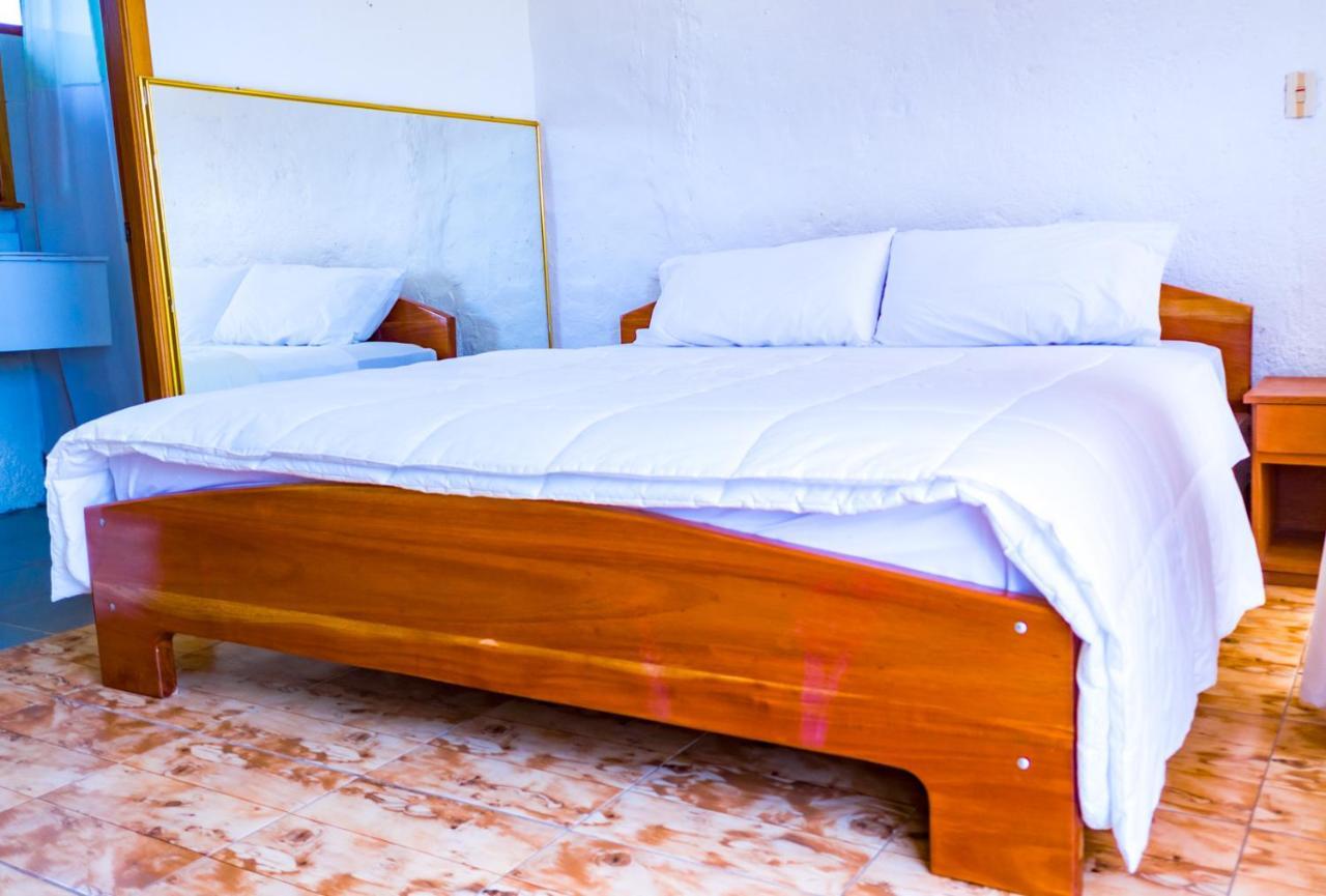 Royal Galapagos Inn Пуэрто-Бакерисо-Морено Экстерьер фото
