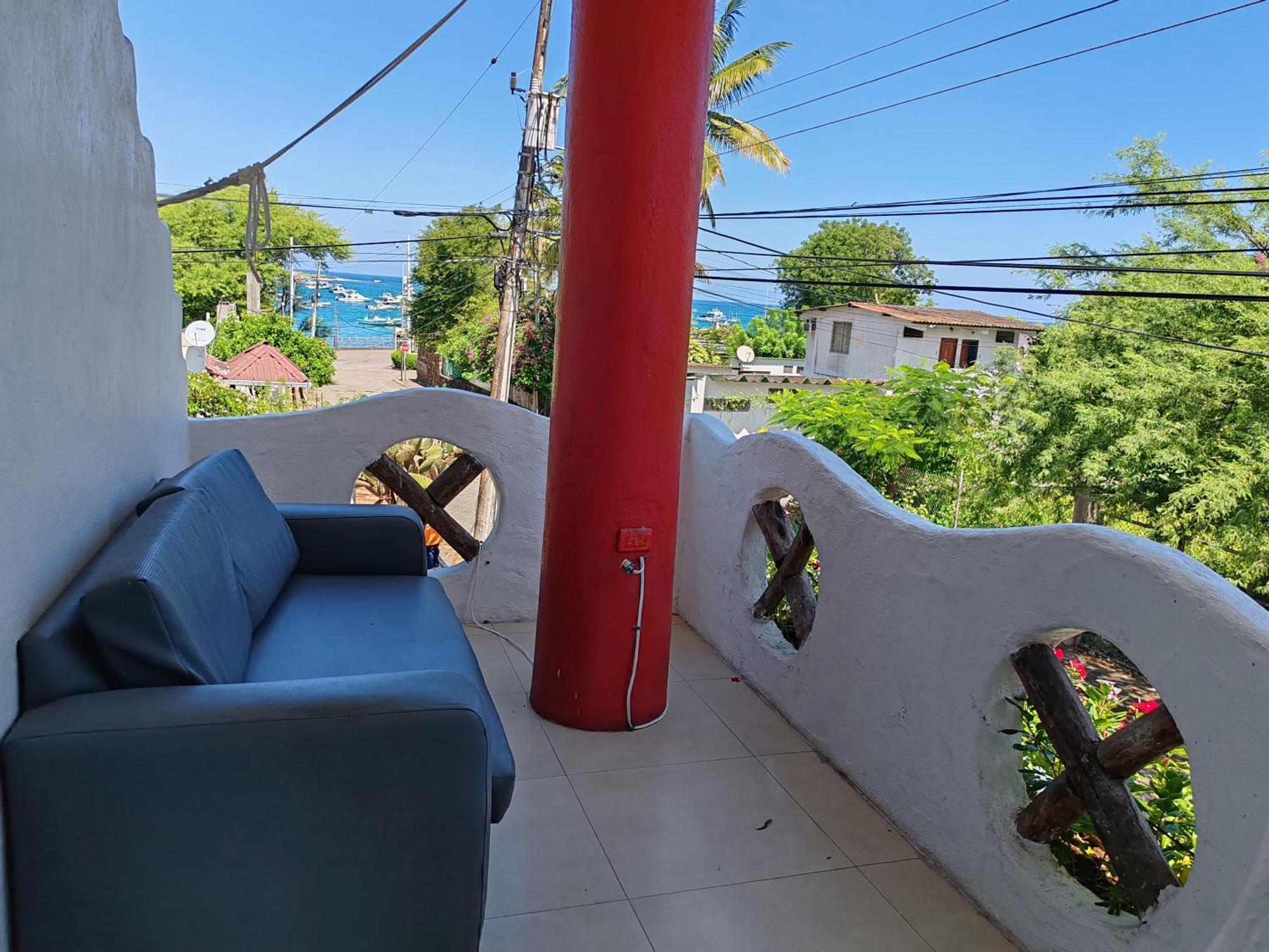 Royal Galapagos Inn Пуэрто-Бакерисо-Морено Экстерьер фото