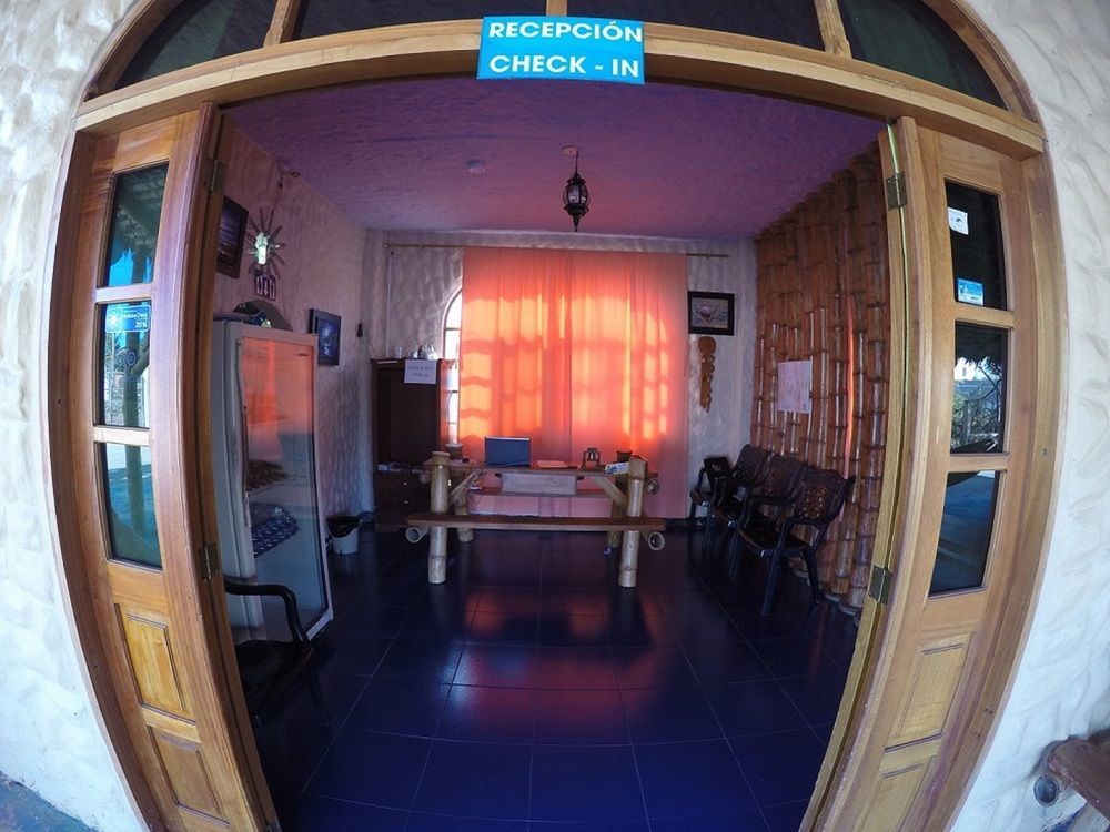 Royal Galapagos Inn Пуэрто-Бакерисо-Морено Экстерьер фото